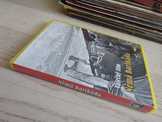 NĚMÁ BARIKÁDA, DVD FILM 