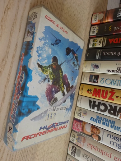 HLADINA ADRENALINU, VHS VIDEOKAZETA