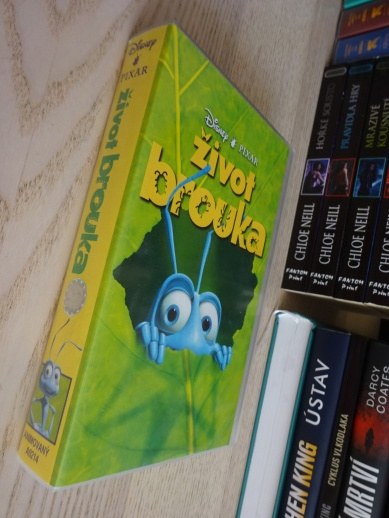 ŽIVOT BROUKA, WALT DISNEY, PIXAR, VHS VIDEOKAZETA