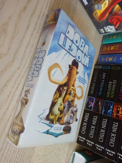 DOBA LEDOVÁ, VHS VIDEOKAZETA
