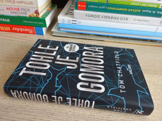 TOHLE JE GOMORA, TOM CHATFIELD, **an