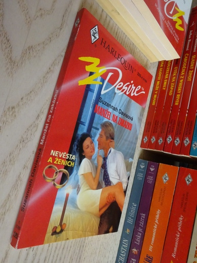 MANŽEL NA ZAKÁZKU, SUZANNAH DAVISOVÁ, **an