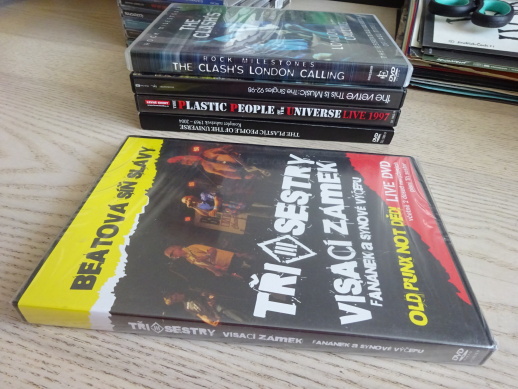 TŘI SESTRY, VISACÍ ZÁMEK, FANÁNEK A SYNOVÉ VÝČEPU, BEATOVÁ SÍŇ SLÁVY, DVD HUDBA