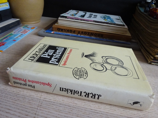 PÁN PRSTENŮ, SPOLEČENSTVO PRSTENU, J. R. R. TOLKIEN, **an