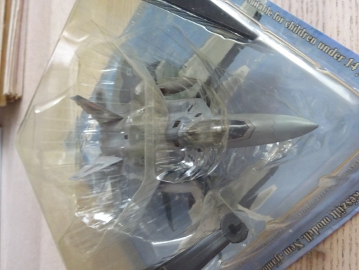 SBĚRATELSKÝ MODEL, STÍHACÍ LETOUN, AMERIKA, LOCKHEED MARTIN F-22 RAPTOR, 2005, 1:100