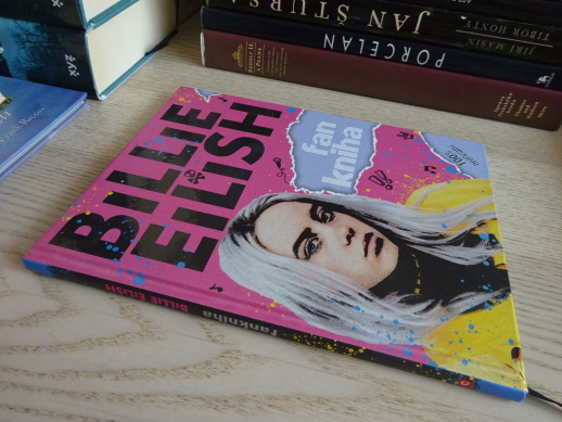 BILLIE EILISH, FAN KNIHA, **an