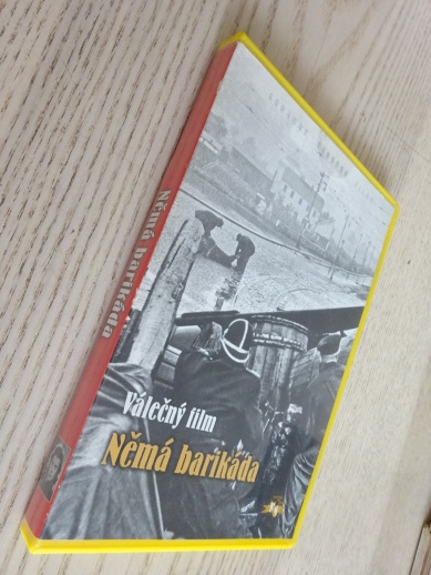 NĚMÁ BARIKÁDA, DVD FILM 