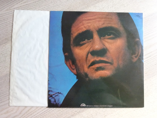 JOHNNY CASH