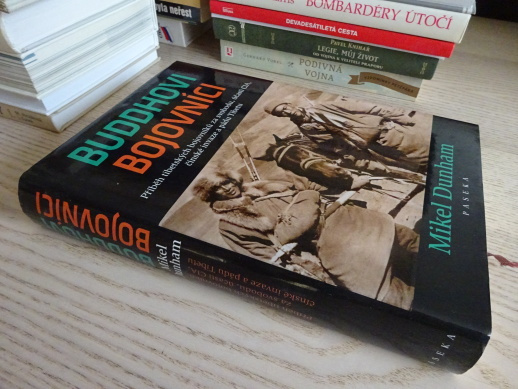 BUDDHOVI BOJOVNÍCI, MIKEL DUNHAM, **an