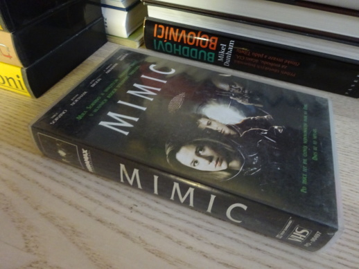 MIMIC, VHS VIDEOKAZETA