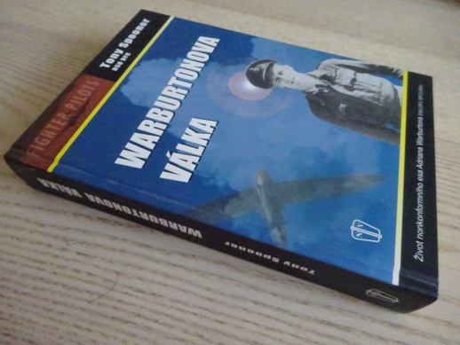 WARBURTONOVA VÁLKA, TONY SPOONER, **an