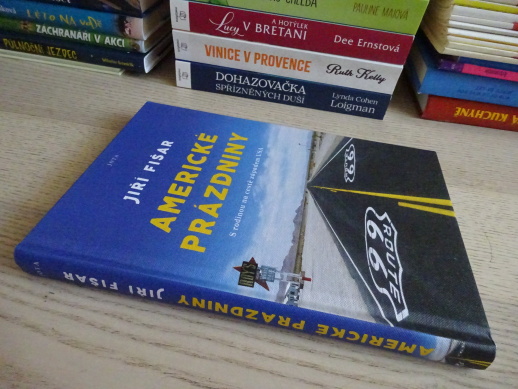 AMERICKÉ PRÁZDNINY, JIŘÍ FIŠAR, **an