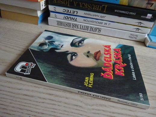 ĎÁBELSKÁ KRÁSKA, LÁSKA A ZLOČIN V PAŘÍŽI, JOAN FLEMING, **an