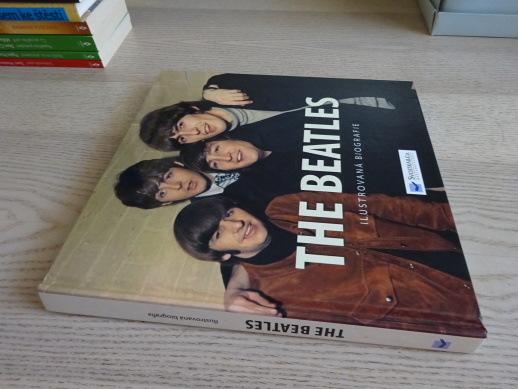 THE BEATLES, ILUSTROVANÁ BIOGRAFIE, **an