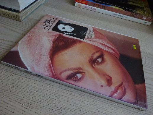 SOPHIA LOREN, ŽENA A KRÁSA, **an