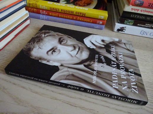 MIROSLAV DONUTIL O SOBĚ, PADESÁT UZLÍKŮ NA PROVÁZKU ŽIVOTA, **an
