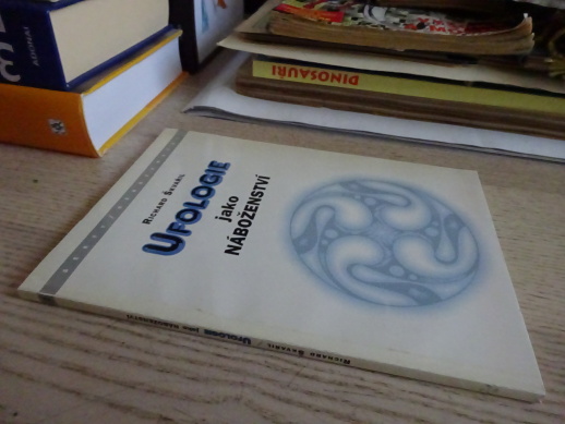 UFOLOGIE JAKO NÁBOŽENSTVÍ, RICHARD ŠKVAŘIL, **an