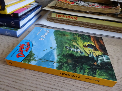 V DŽUNGLI, ZANE GREY, **an