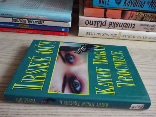 IRSKÉ OČI, KATHY HOGAN TROCHECK, **an
