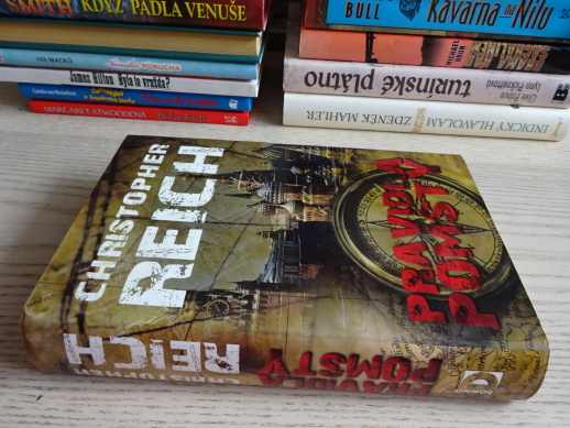 PRAVIDLA POMSTY, CHRISTOPHER REICH, **an