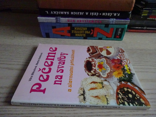 PEČEME NA SVATBY A SLAVNOSTNÍ PŘÍLEŽITOSTI, MIKULOVÁ, HAIKLOVÁ, **an