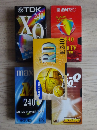 5X VHS VIDEOKAZETA