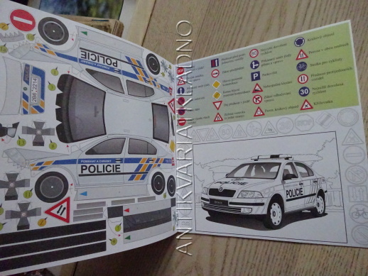 VYSTŘIHOVÁNKA POLICIE ČR, ŠKODA OCTAVIA, DOPRAVNÍ ZNAČKY