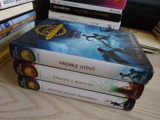 SEDM DIVŮ SVĚTA 1-3, POVSTÁNÍ KOLOSU RHODSKÉHO, ZTRACENI V BABYLONU, HROBKA STÍNŮ, PETER LERANGIS, **an