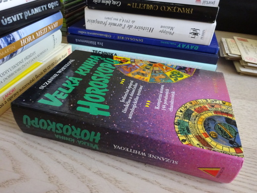 VELKÁ KNIHA HOROSKOPŮ, SUZANNE WHITEOVÁ, **an