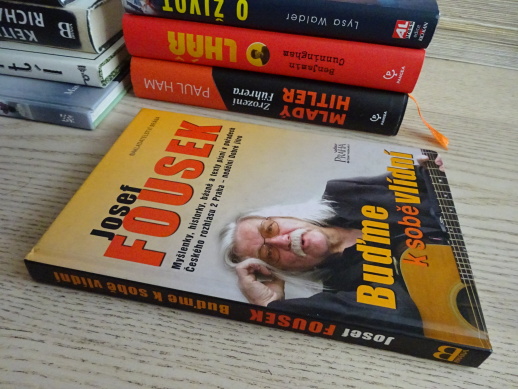 BUĎME K SOBĚ VLÍDNÍ, JOSEF FOUSEK, **an