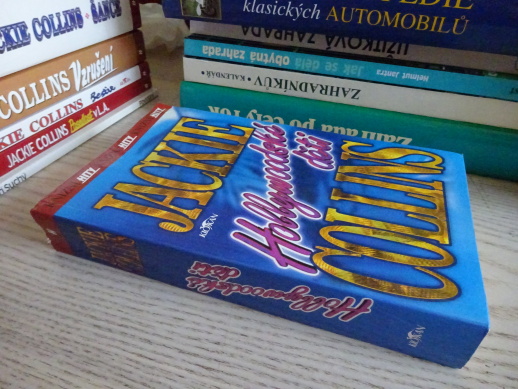 HOLLYWOODSKÉ DĚTI, JACKIE COLLINS, **an