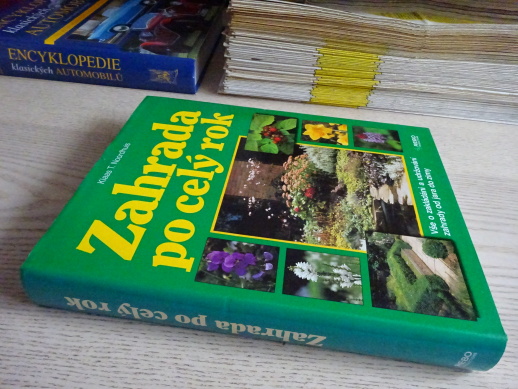 ZAHRADA PO CELÝ ROK, KLAAS T. NOORDHUIS, **an