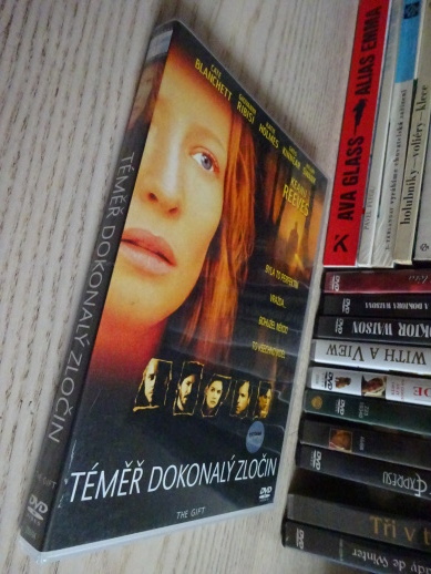 TÉMĚŘ DOKONALÝ ZLOČIN, DVD FILM