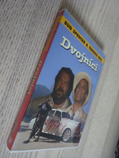 DVOJNÍCI, DVD FILM