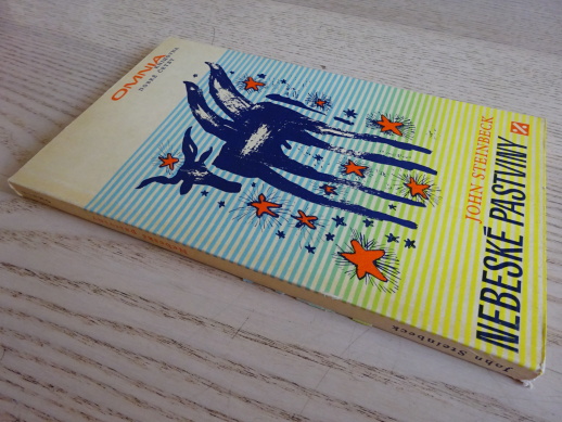 NEBESKÉ PASTVINY, JOHN STEINBECK, **an