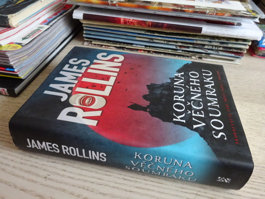 KORUNA VĚČNÉHO SOUMRAKU, JAMES ROLLINS, **an