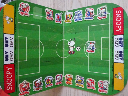 SNOOPY, FOTBAL, 16x MAGNETKA