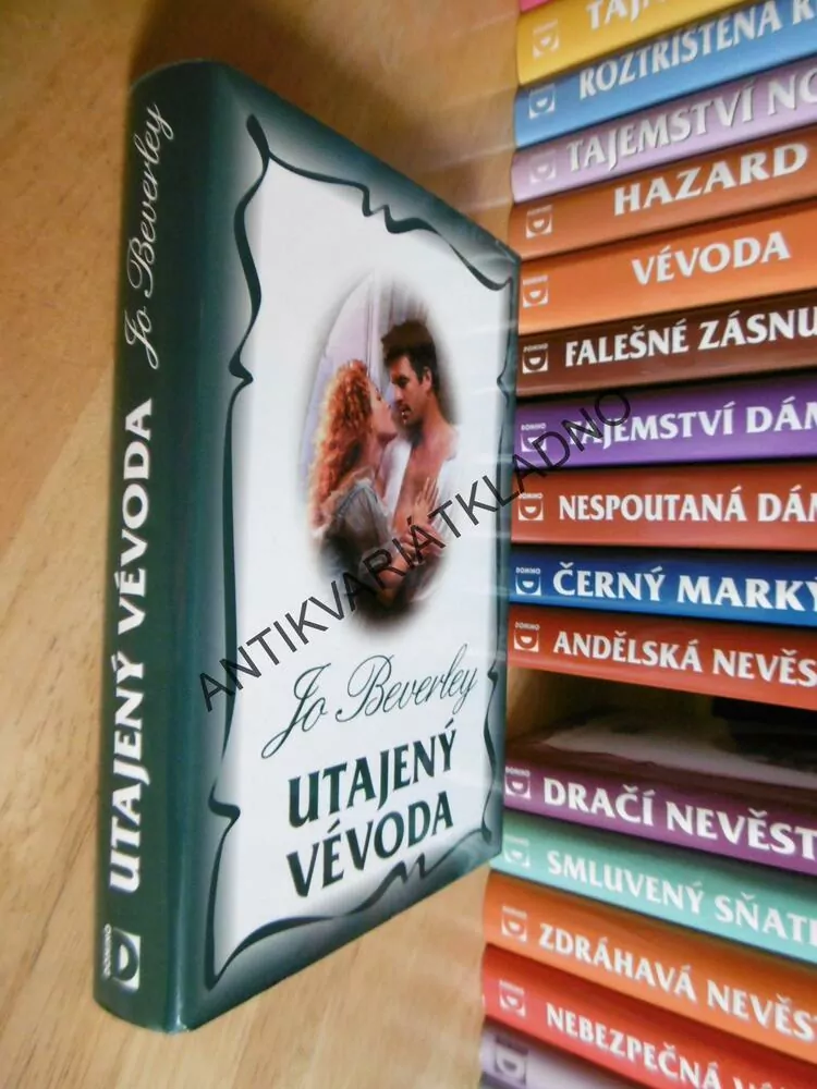 UTAJENÝ VÉVODA, JO BEVERLEY, **an