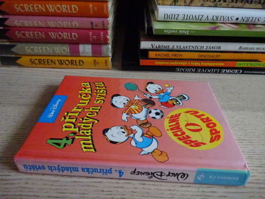 4. PŘÍRUČKA MLADÝCH SVIŠŤŮ, WALT DISNEY, **an