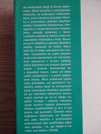 LÉTAJÍCÍ LÉKAŘKA, BARBARA BICKMOROVÁ, **an