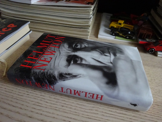 HELMUT NEWTON, VLASTNÍ ŽIVOTOPIS, **an