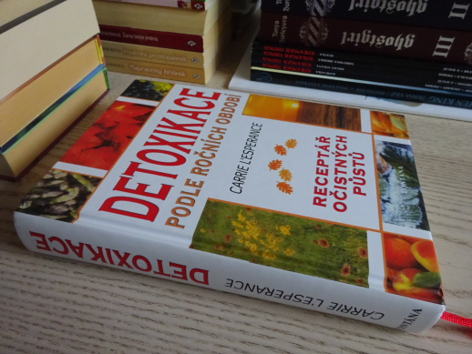 DETOXIKACE PODLE ROČNÍCH OBDOBÍ, CARRIE L'ESPERANCE, **an
