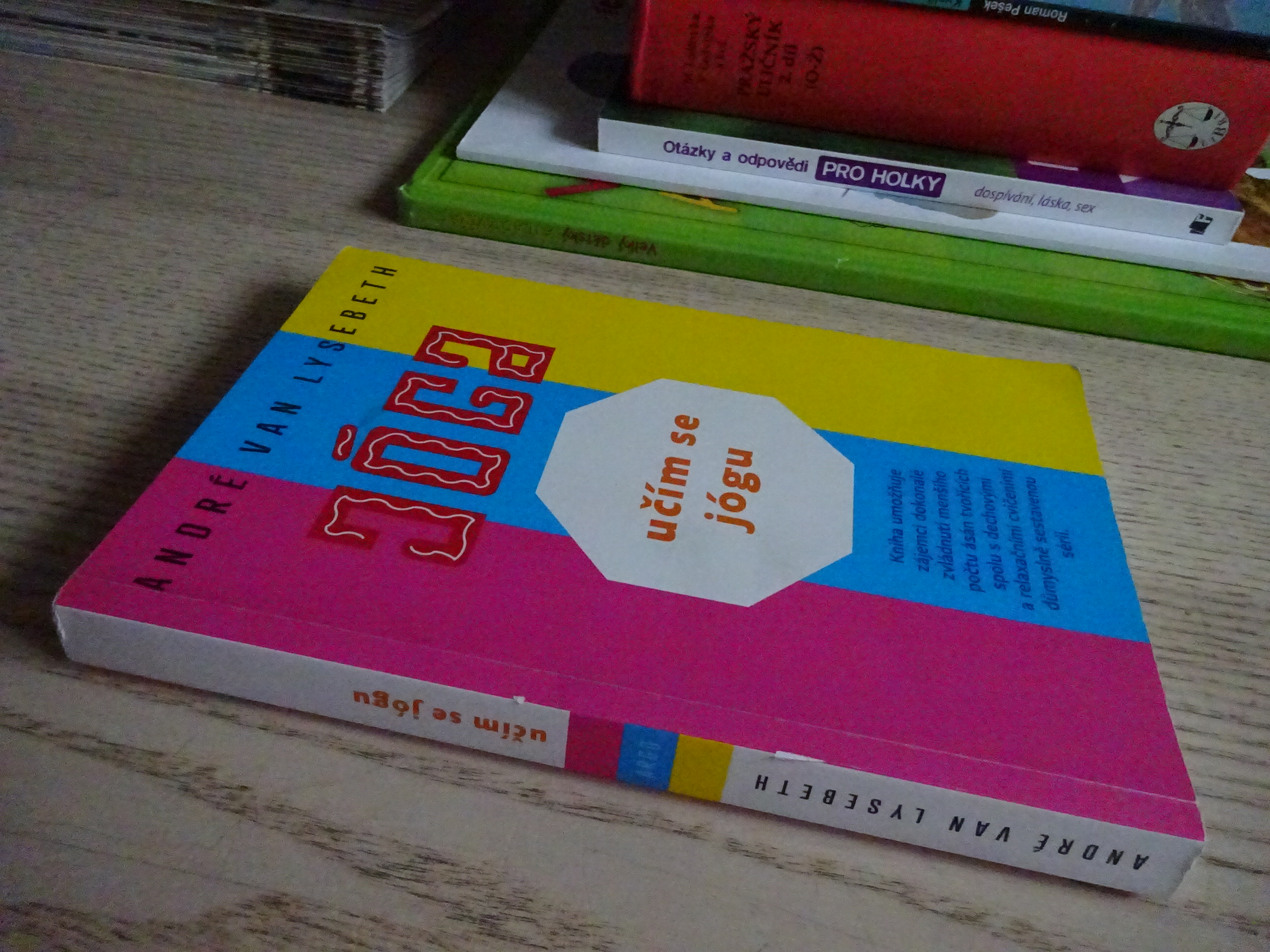 JÓGA, UČÍM SE JÓGU, ANDRÉ LYSBETH, **an