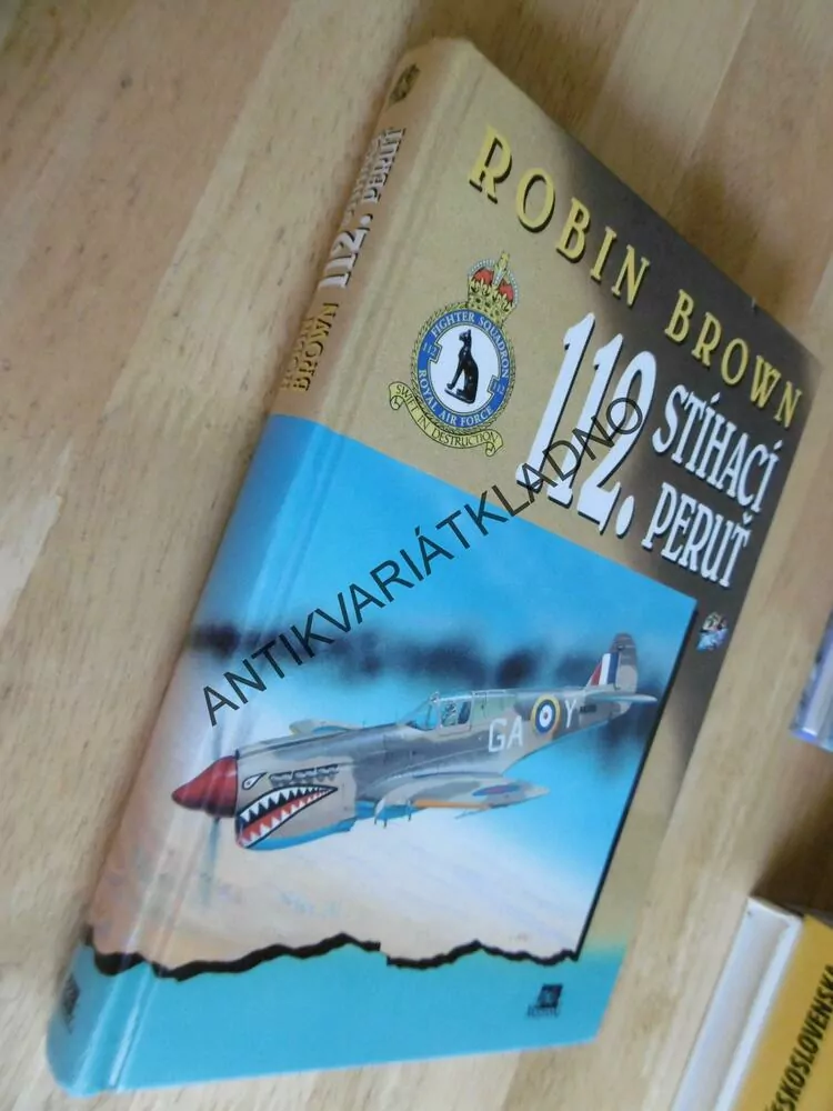 112. STÍHACÍ PERUŤ, ROBIN BROWN