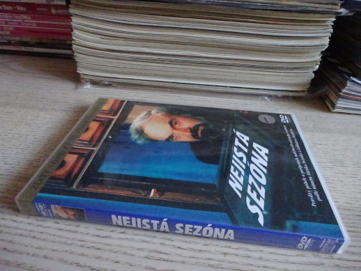NEJISTÁ SEZÓNA, DVD FILM