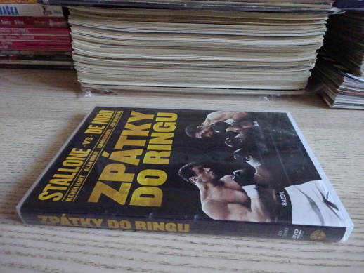 ZPÁTKY DO RINGU, DVD FILM