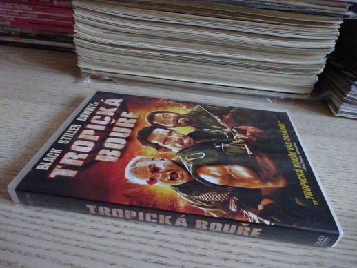 TROPICKÁ BOUŘE, DVD FILM