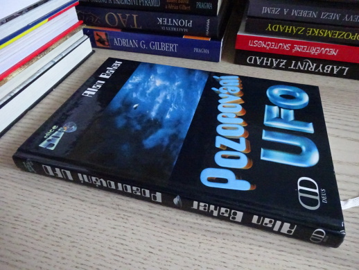 POZOROVÁNÍ UFO, ALAN BAKER, **an