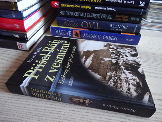 PŘIŠEL BŮH Z VESMÍRU?, MAURO BIGLINO, **an