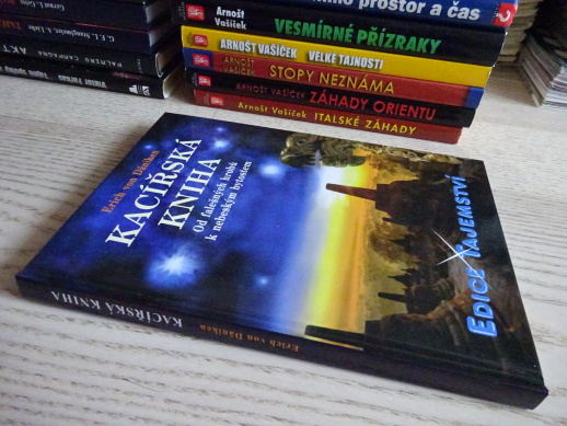 KACÍŘSKÁ KNIHA, ERICH VON DÄNIKEN, **an